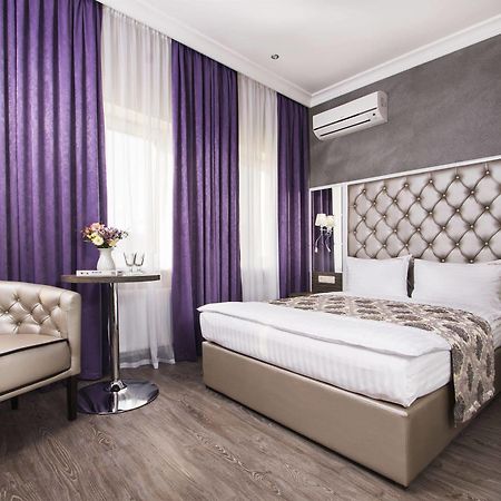 บอง อพาร์ท โฮเทล Hotel เคียฟ ภายนอก รูปภาพ