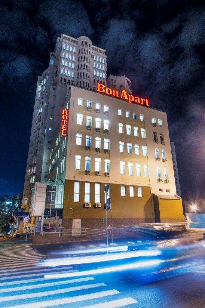 บอง อพาร์ท โฮเทล Hotel เคียฟ ภายนอก รูปภาพ