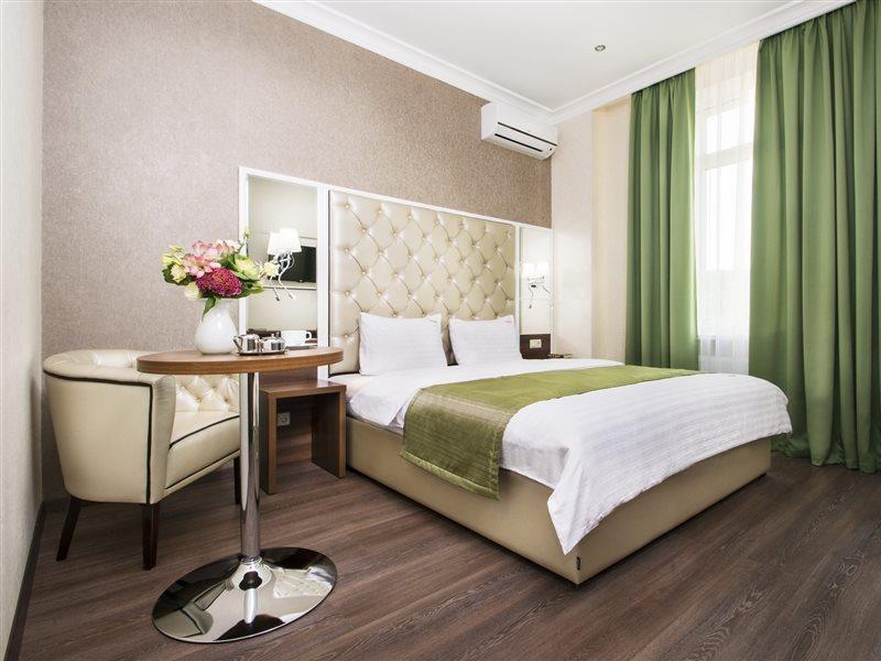 บอง อพาร์ท โฮเทล Hotel เคียฟ ภายนอก รูปภาพ