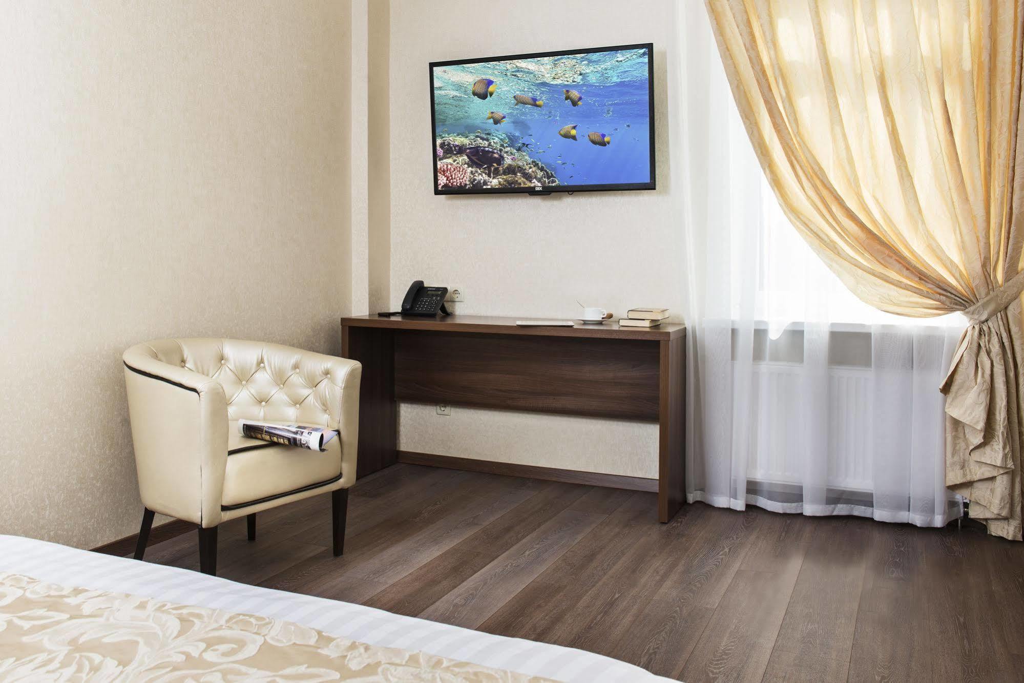 บอง อพาร์ท โฮเทล Hotel เคียฟ ภายนอก รูปภาพ