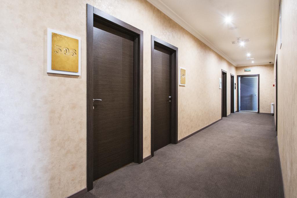 บอง อพาร์ท โฮเทล Hotel เคียฟ ภายนอก รูปภาพ